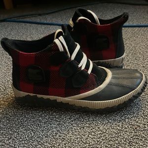 Sorel!! Cute booties almost new